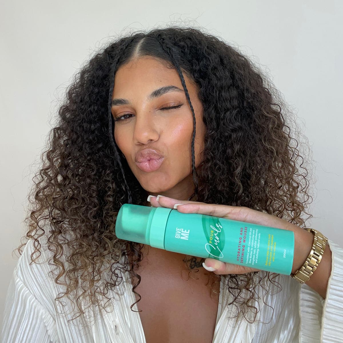 Four Curls Hydrating & Defining Mousse - Give Me Cosmetics